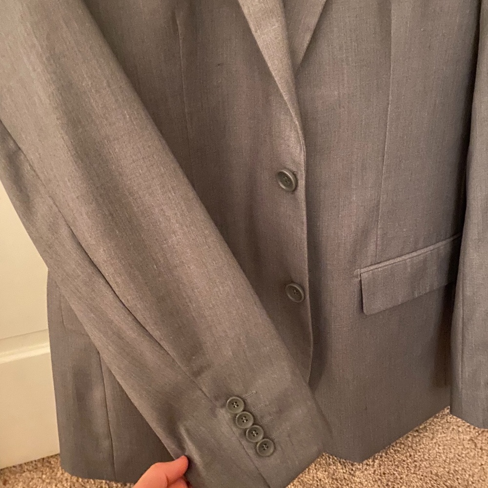 Gray Suit - image 3